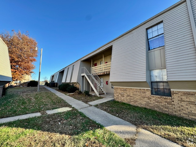 Building Photo - 1701 S West End St Unit 29 Rental