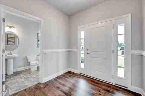 Photo - 106 Boomer St