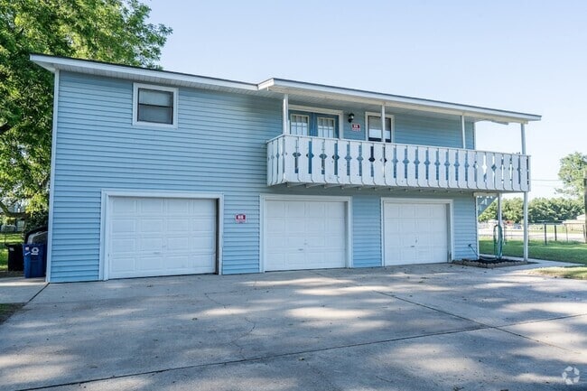 Building Photo - 15602 Treichel Rd Rental