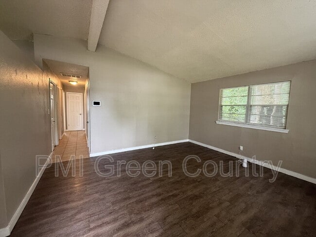 Photo - 5513 N Johnstown Ave