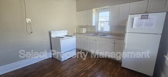 Photo - 1103 Crescent Ave