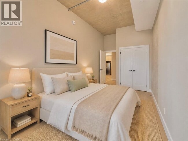 Photo - 169 James St S Unit 207