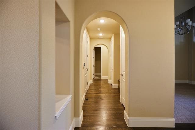 Photo - 1460 Waterton Dr