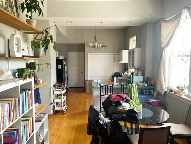 Photo - 1759 W Superior St Unidad 2