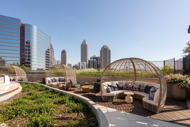 7th Floor Terrace