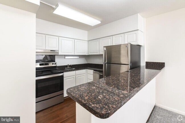 Building Photo - 449 Hamilton St Unit 213 Rental