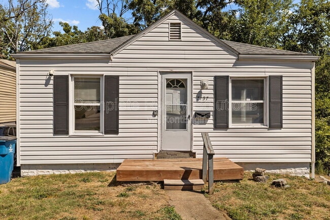 Building Photo - 7157 Garesche Ave