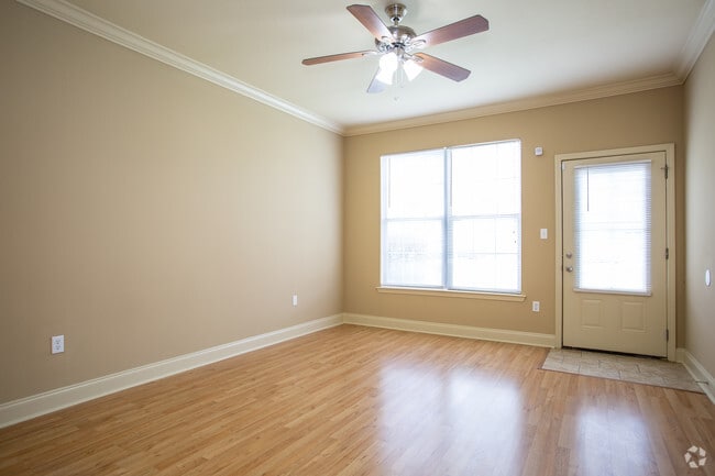 3BR, 2.5BA - 1627 SF