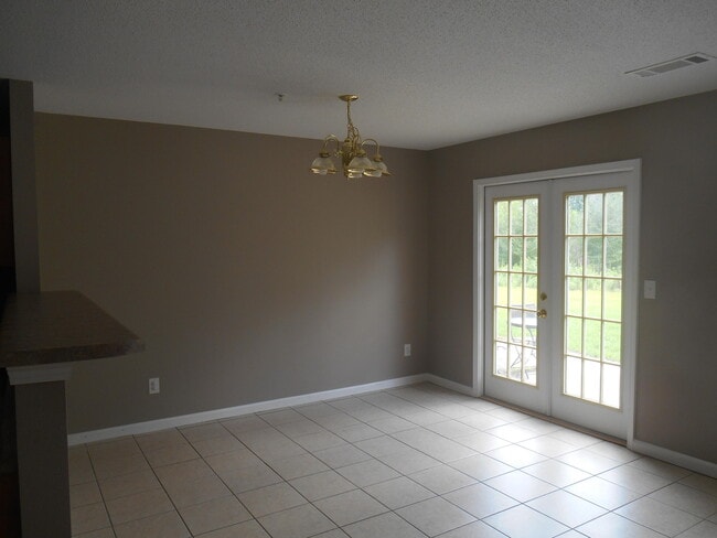 Photo - 135 Swaying Pine Ct