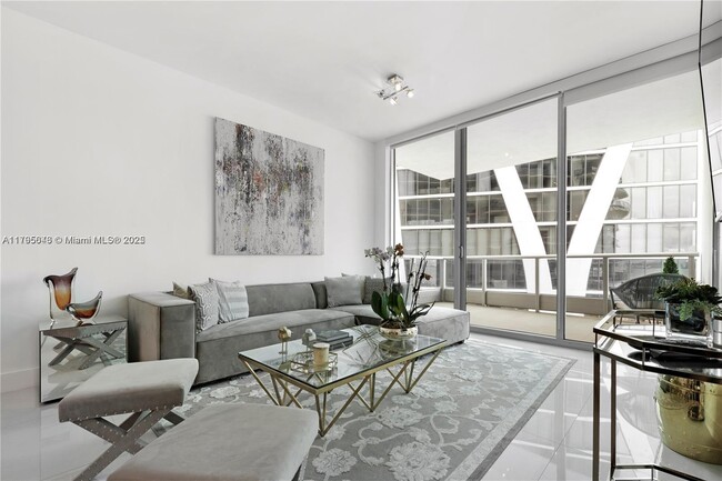Photo - 900 Biscayne Blvd Unidad 4010 Rental
