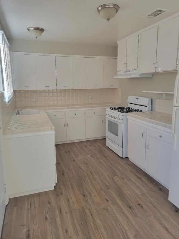 Photo - 1305 E Harvard Ave