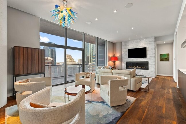 Building Photo - 210 Lavaca St Unit 2505