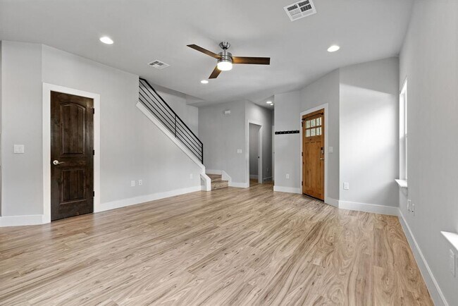 Photo - 1125 Walton Ln Unit F