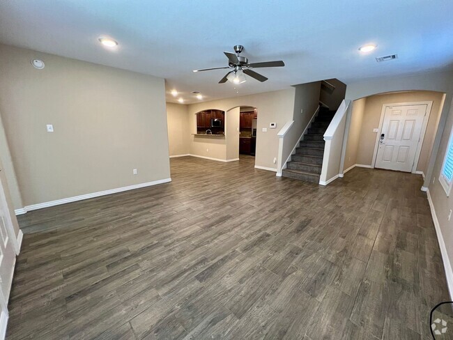 Building Photo - Beautiful 3B/2B Townhome in Chaffee Crossi...