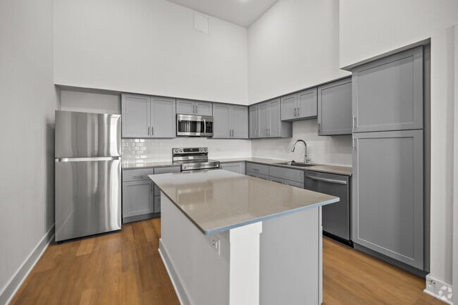 1BR, 1BA - 668SF - Kitchen