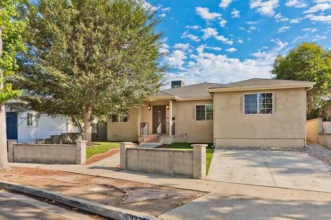 Photo - 17322 Martha St