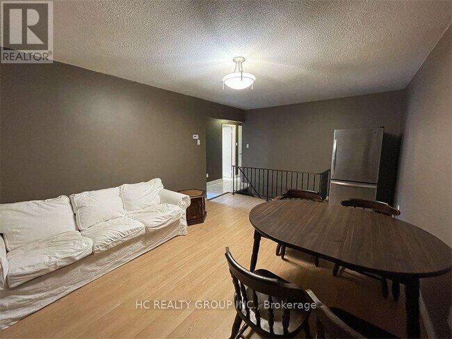 Photo - 84 Daleview Crescent