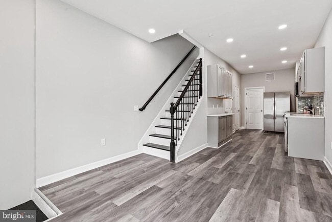 Photo - 2638 E Monument St