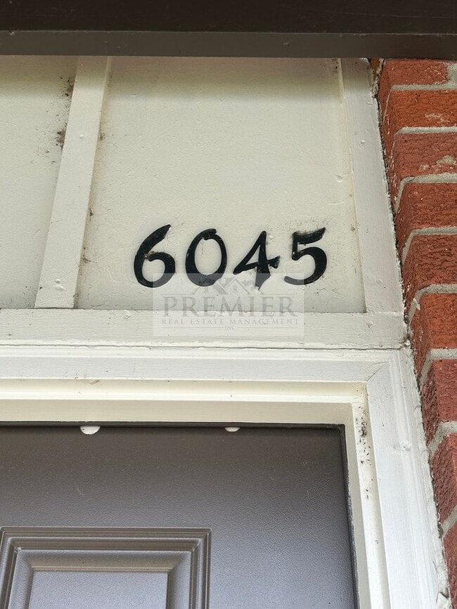 Photo - 6045 Barton Ave Unidad 60W-6045