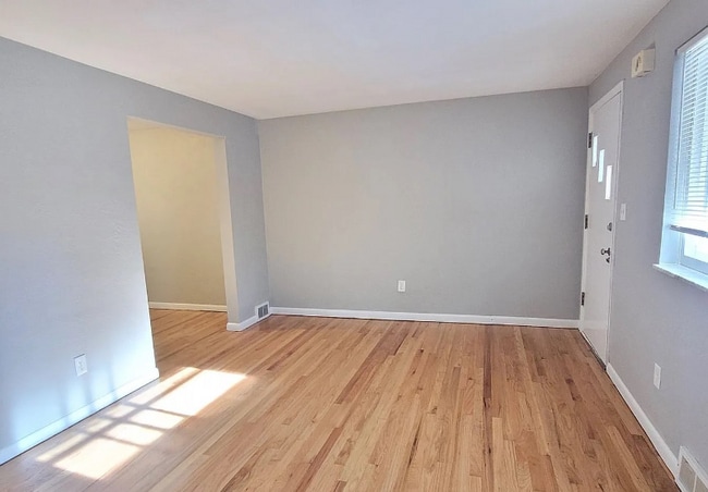 Photo - 2273 Pauline Ave