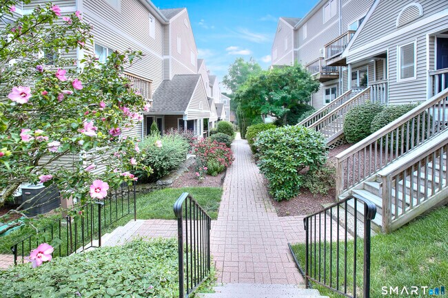 23 Glenrock Unit 23
