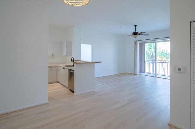 Building Photo - 11730 St Andrews Place Unit 306