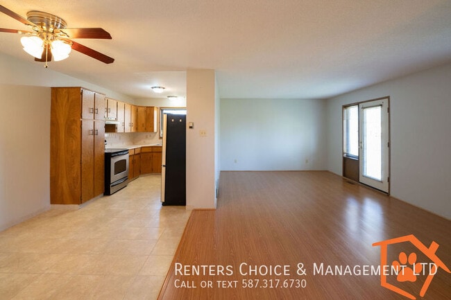 Photo - Pet Friendly Townhouse In Claresholm Close To Amenities