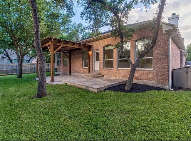 11405 Larue Belle Ln