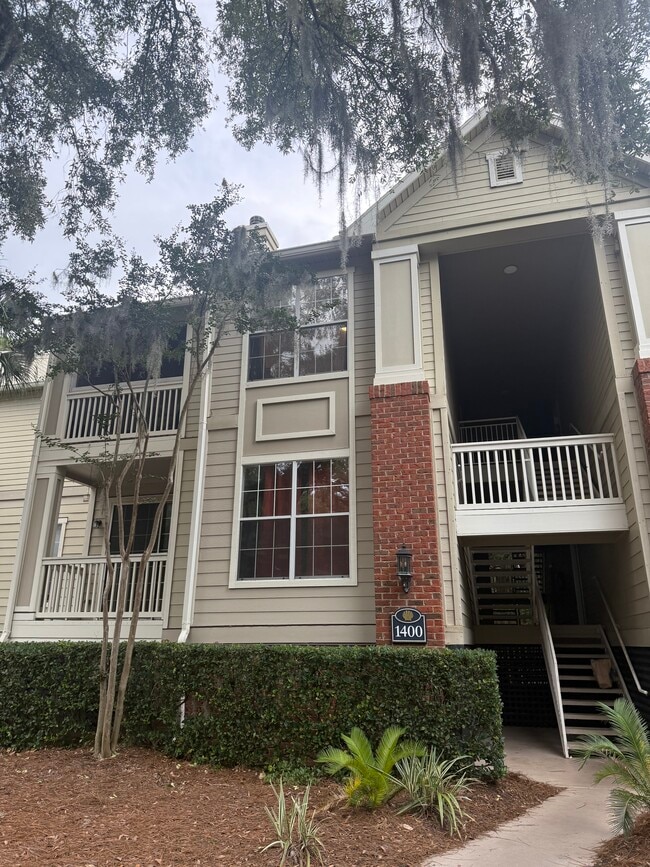 Building Photo - 1600 Long Grove Dr Rental