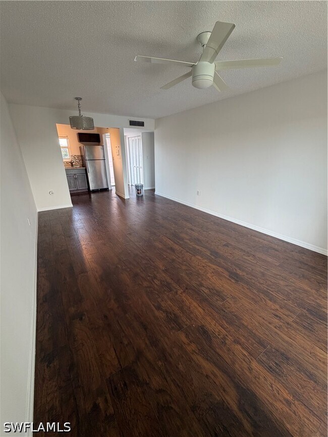 190 Turtle Lake Ct Unit 307