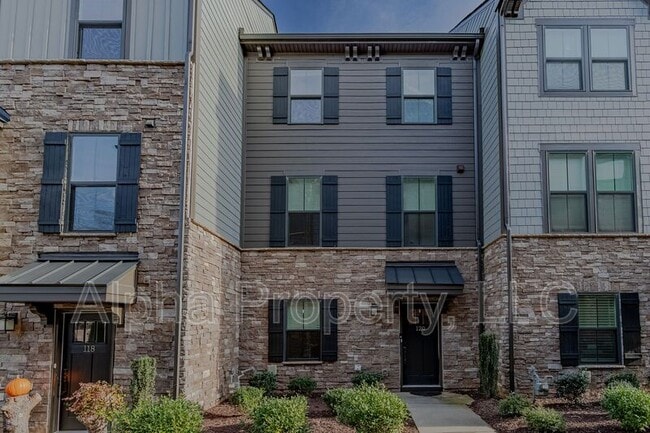 Building Photo - 120 Rollins Ave