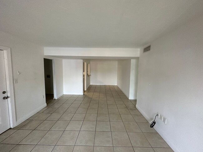 Photo - Kenwood Unit B