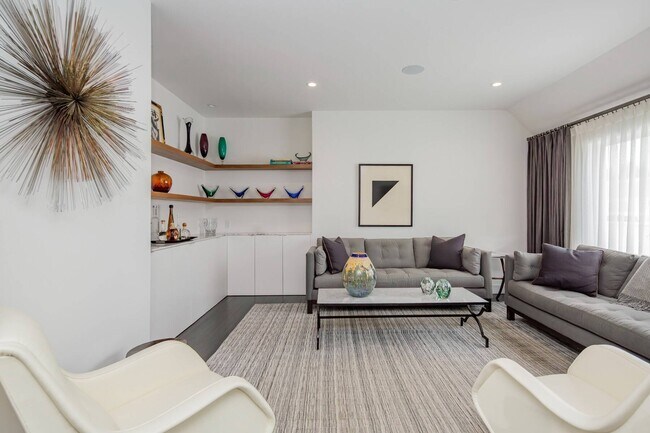 Photo - 1 Reed Pond Ct