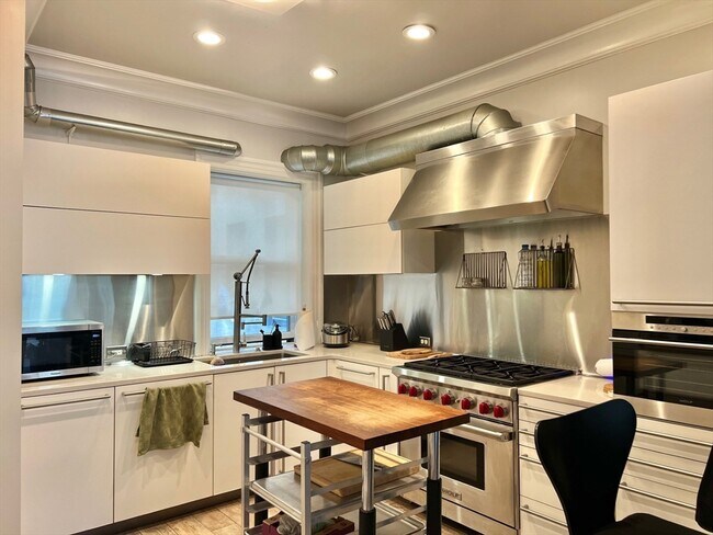 1370 Beacon St Unidad 6