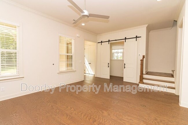 Photo - 6908 Roberta Ln