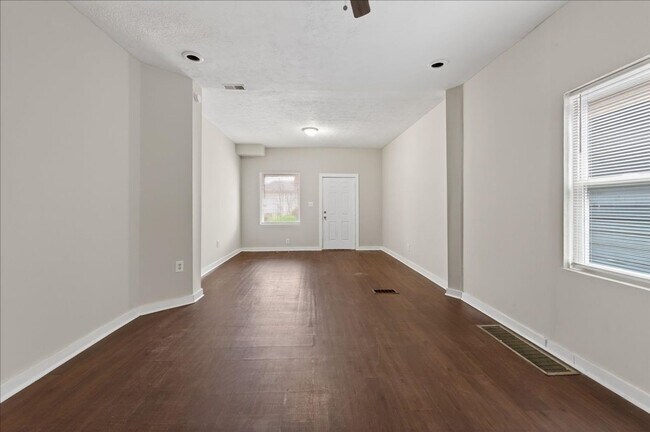 Photo - 1819-1819 Union St Unit 1817 Union St