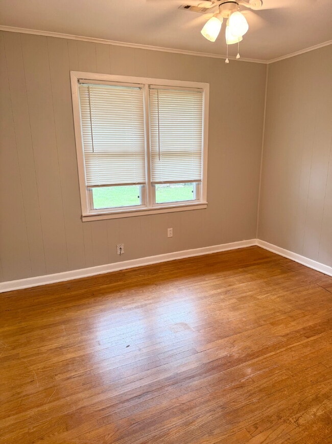 Photo - Charming 3-Bedroom Home with Bonus Room in Midwest City, OK!