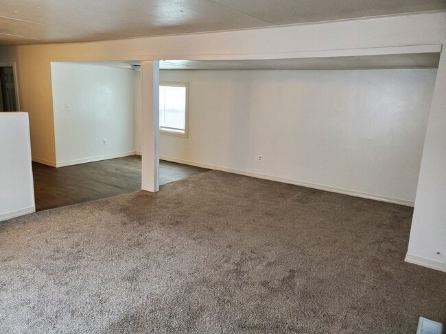 Photo - 2709 E L Ave