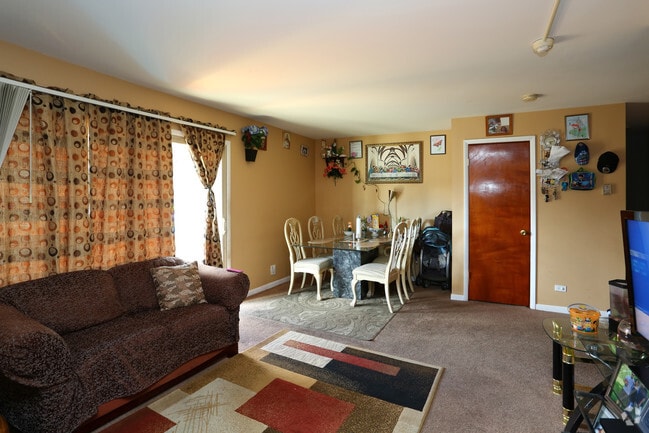 Main Park Apartments