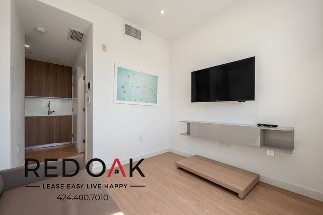 Photo - 11649 Mayfield Ave Unit 5B