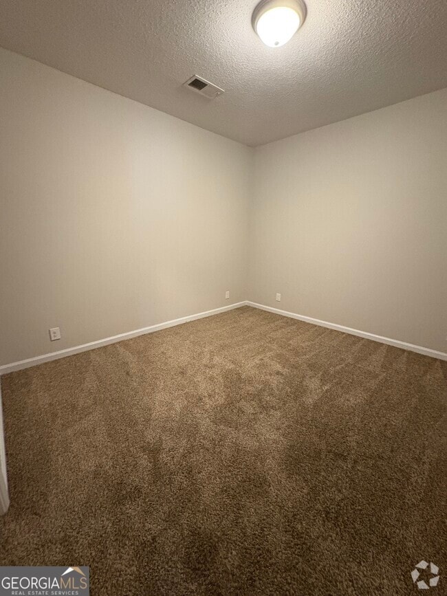 Building Photo - 1931 Karen Cir Unit B Rental