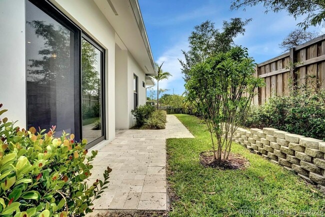 Photo - 2517 Oceanview Ave