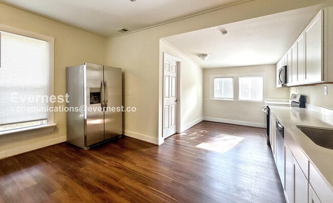 Photo - 1629 Alemeda Ave SW