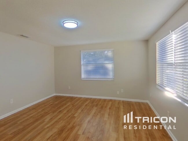 Photo - 6401 81st Ave