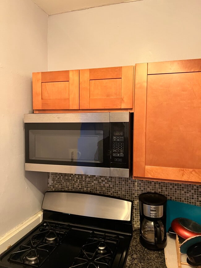 Building Photo - 3539 N 11th St Unit 1