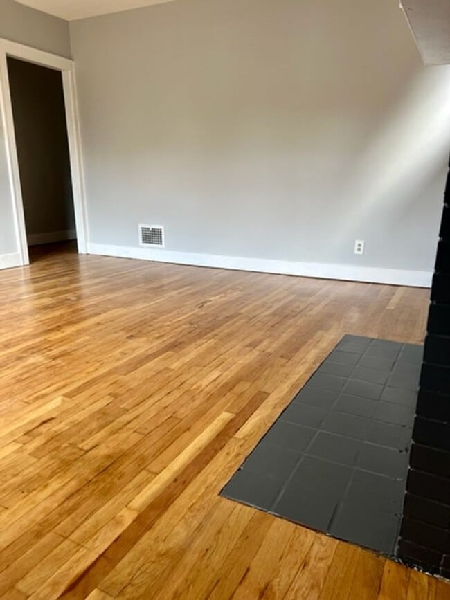 Photo - 7431-7437 Penfield Ct Unit 7435