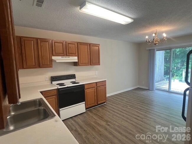Photo - 212 Doolie Rd