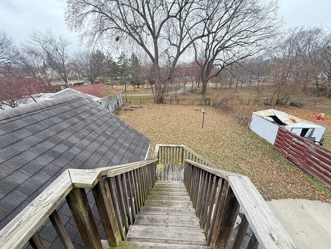 Photo - 511 10th Ave SE Unidad A511- Upper