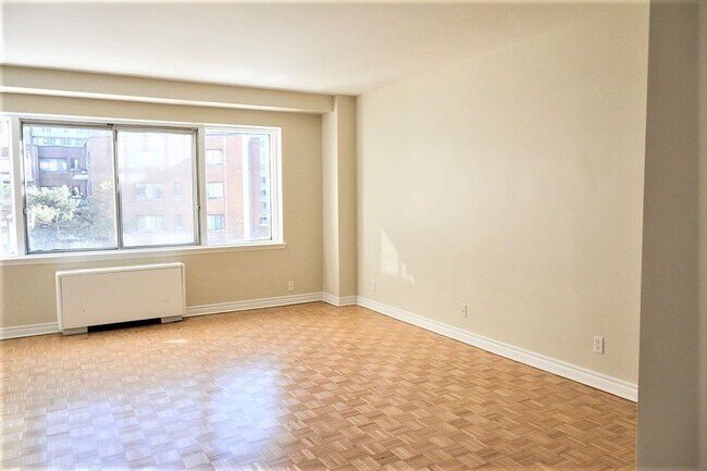 Photo - 4555 Av. Bonavista Unit 507