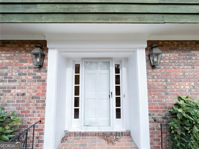 Photo - 195 Deerfield Rd